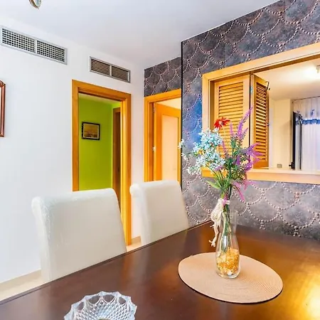 Familiar, A 5 Min De La Playa, Piscina, Terraza, Wifi Alta Velocidad, Mascotas Bienvenidas Y Parking Apartment